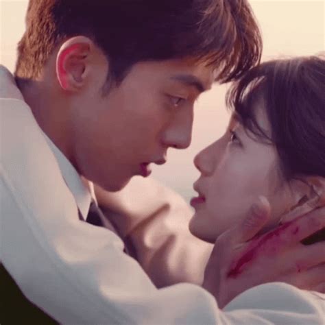 bae suzy kissing scene