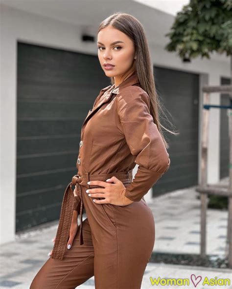 Elegant Russian Women: Why Are They Perfect for Marriage?