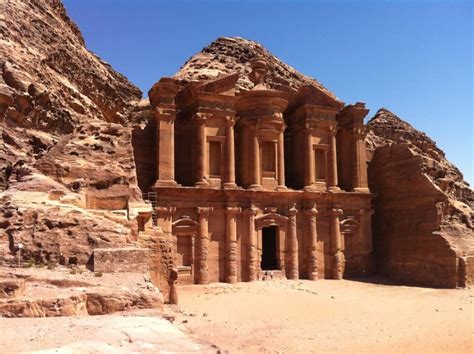 Amina Yanarsaeva - Jordan Travel Specialist | kimkim
