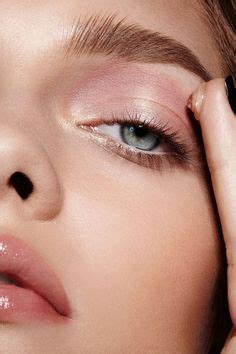 MAKE ME PRETTY