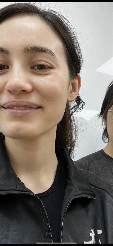 Hello :) Can somebody help me find out what kind of olive I am please