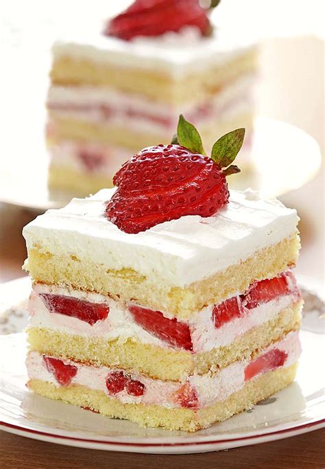Master the Art of Easy Baking: Delicious Strawberry Squirt Cake - mhhszmo