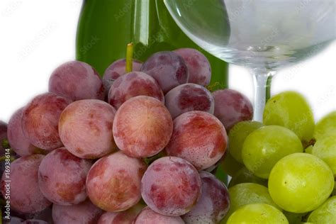 uvas Stock Photo | Adobe Stock