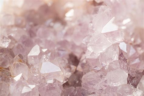 fascinating quartz facts   enigmatic beauty factsnet