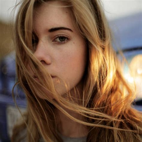 Pictures of Elle Graham
