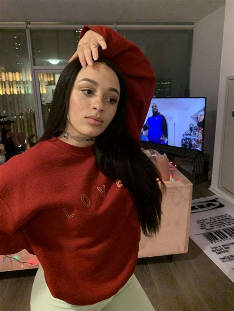 Madeinhello Onlyfans Leaked - King Ice Apps