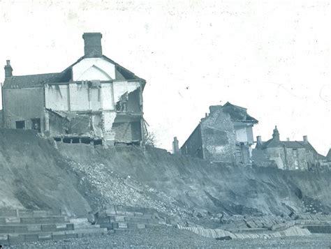 lowestoft pakefields fight   sea