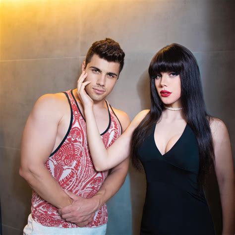 I PRETENDED TO BE A GIRL IN PUBLIC AT NIGHT #7 (Prank) | I PRETENDED TO