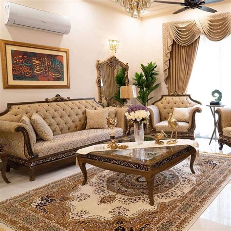 Traditional Sofa Set | Baci Living Room