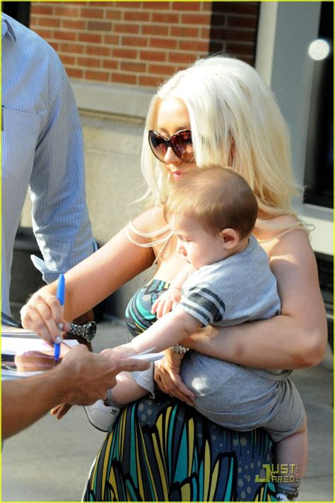 Photo: christina aguilera baby max 05 | Photo 1385811 | Just Jared