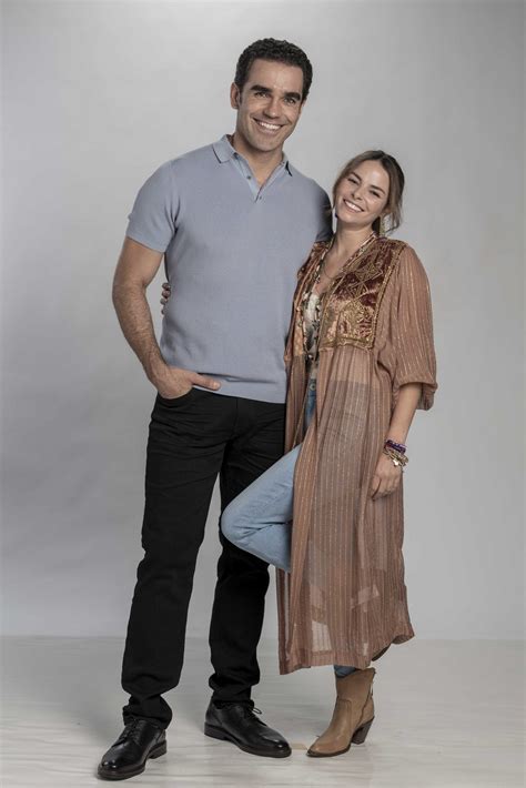 Alejandra Robles Gil y Marcus Ornellas son las protagonistas de