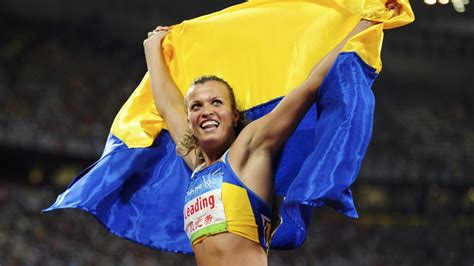 Українська спортсменка - Патріотичні шпалери на робочий стіл