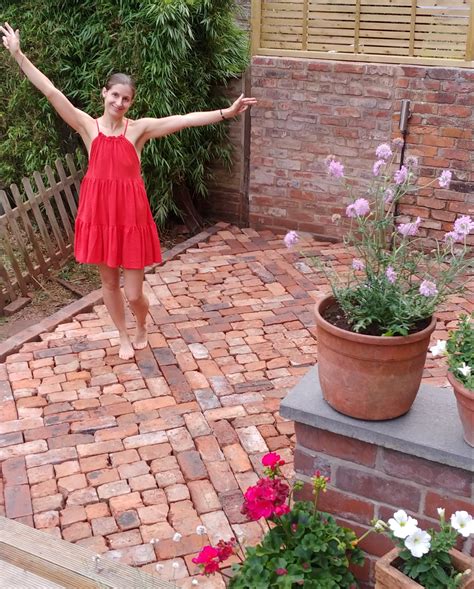 How to Lay a Patio from Reclaimed Bricks — Alice de Araujo