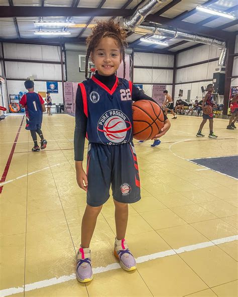 Zoë Chanel (@princess_zoe_chanel) • Instagram photos and videos