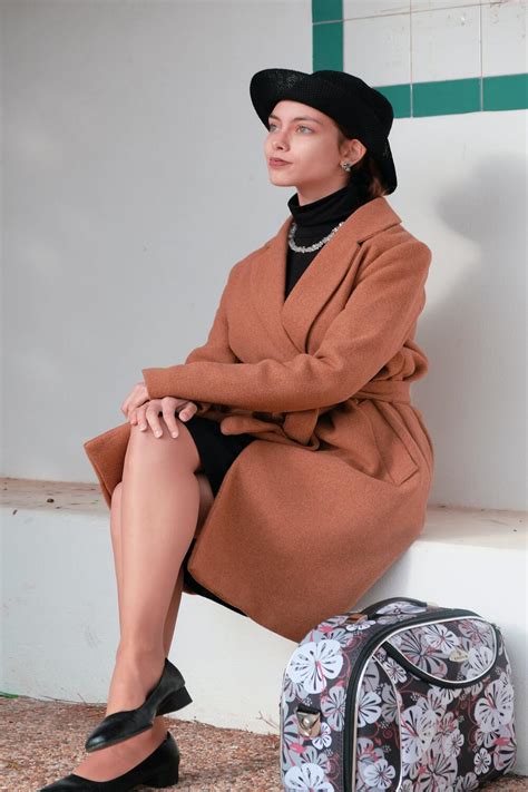 How To Dress Like A Detective: 19+ Great Tips | Panaprium