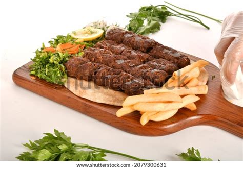 64,182 Kebab Traditional Turkish Images, Stock Photos, 3D objects ...