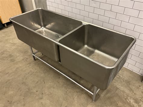 Rostfritt kar - Auktioner online - Nätauktioner & Konkursauktioner | PS