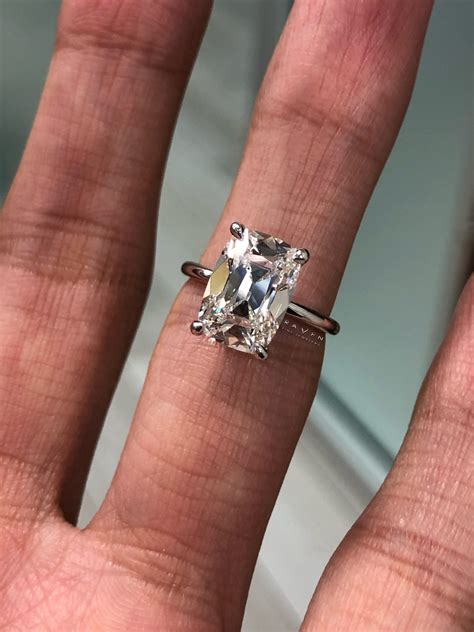 Cushion Cut Diamond Solitaire