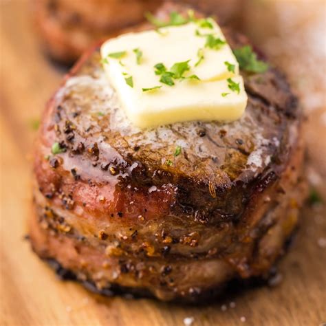 bacon wrapped filet mignon oven