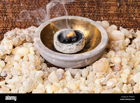 How To Burn Incense Resin : How To Burn Resin Incense Without Charcoal ...