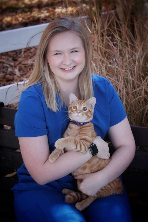 Meet Our Veterinarian in Metropolis, IL | River's Edge Veterinary Hospital