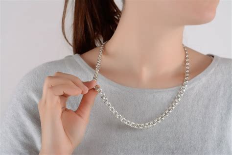 Серебряные цепочки – признанное ювелирное украшение - Для женщин