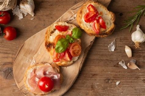 Брускетта: 20 рецептов приготовления итальянской закуски с фото — Бэби.ру