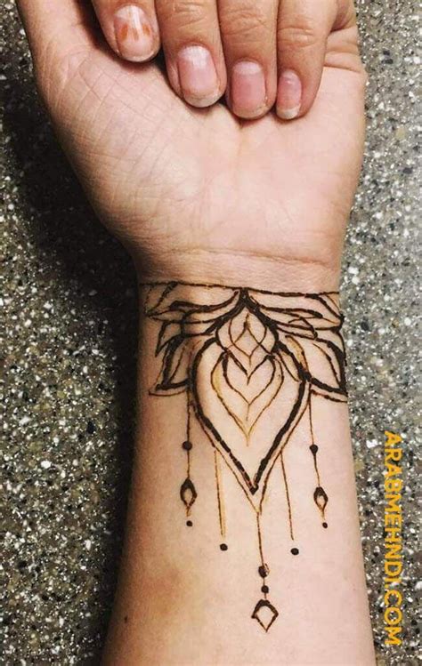 50 Wrist Mehndi Design (Henna Design) - August 2019 | Henna tattoo ...