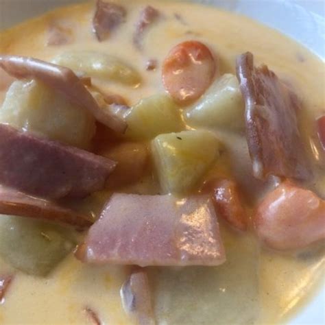 Classic Ham And Cheese Soup - DELICIOUS - Amish365.com