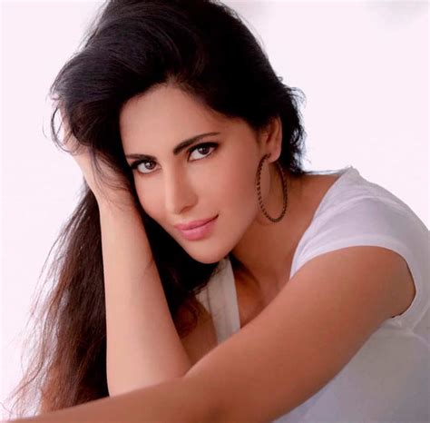 Bewitching pictures of Katrina Kaif’s lookalike Alina Rai will surely ...