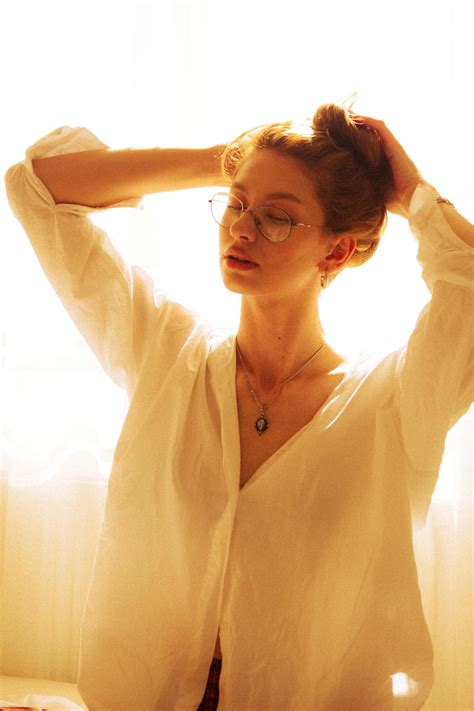 White Blouse Photos, Download The BEST Free White Blouse Stock Photos ...