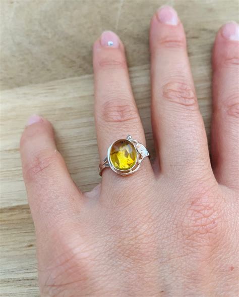 Los increíbles beneficios de los anillos de ámbar - Cristales, Piedras