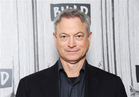 Gary Sinise’s Wife’s Cancer Diagnosis Coincided with Their Son’s — Her