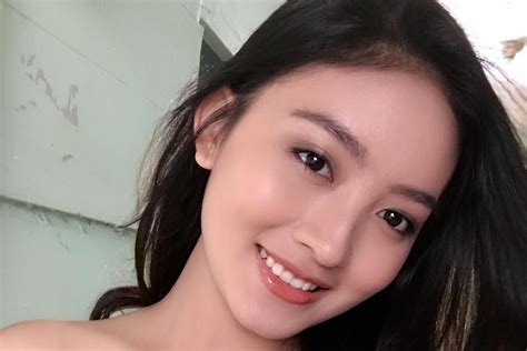 seleb indonesia  masuk daftar  wanita tercantik dunia