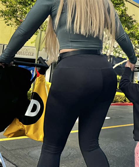 Blond BBL pawg OC - Spandex, Leggings & Yoga Pants - Forum