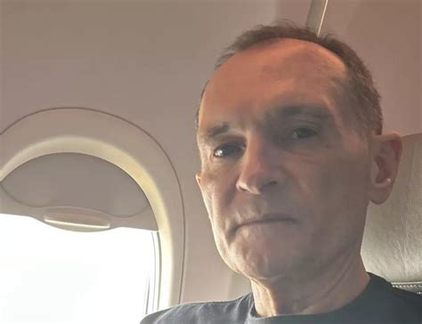 Версия: Божков се е предал доброволно на прокуратурата, затова идва с ...