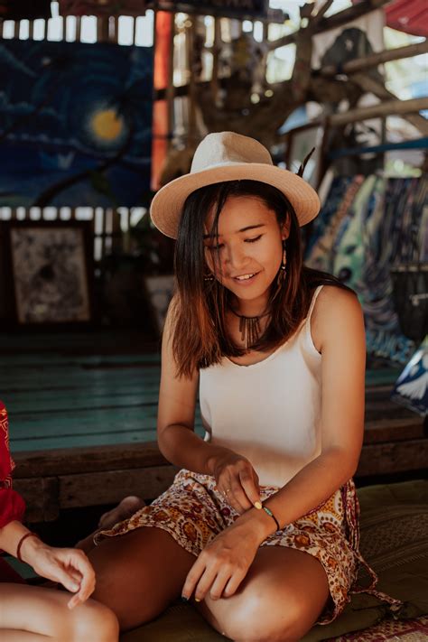 Nude Asian Girl Photos, Download The BEST Free Nude Asian Girl Stock