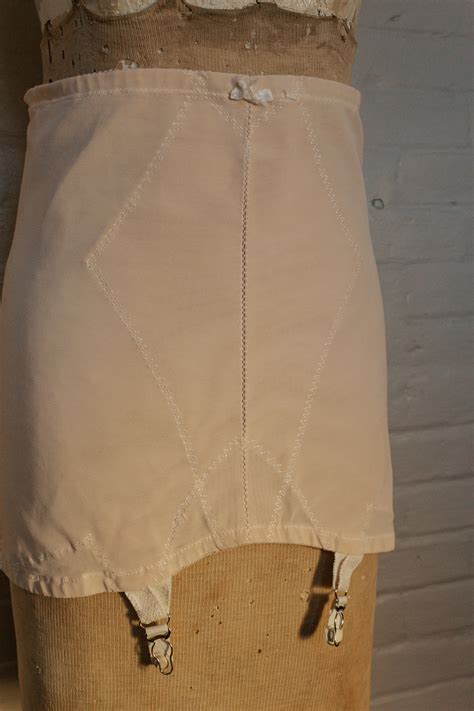 Sz 38 Vintage "bestform" Elastic Girdle--please Read Item Description