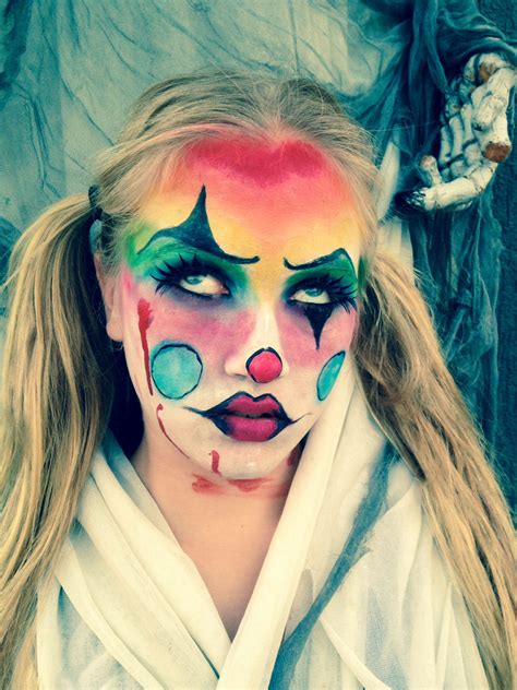 Creepy rainbow clown | Halloween face makeup, Carnival face paint ...