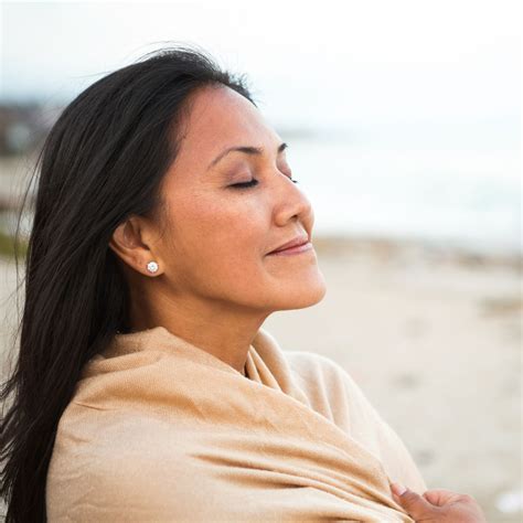 Could your dry skin be caused by hormonal changes? • SOFIA LATIF®