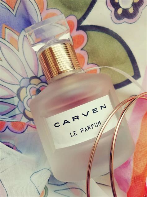 Carven Le Parfum, Carven - Profumo di Dona