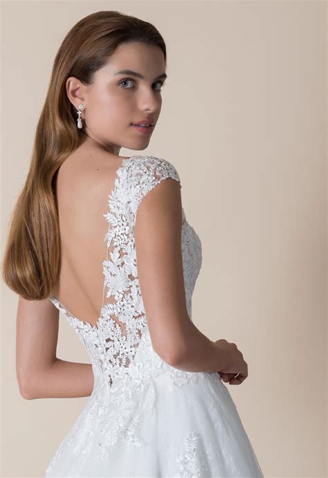 Mia Mia Bridal Bailey Sample Wedding Dress Save 53% - Stillwhite