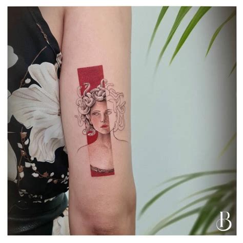11+ Simple Medusa Tattoo Ideas That Will Blow Your Mind!