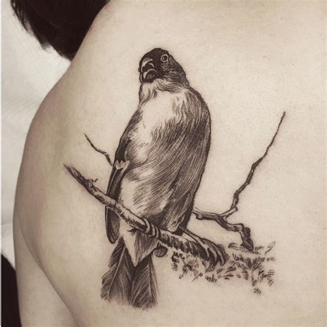 Realistic Graphic Bird Tattoo – Best Tattoo Ideas Gallery