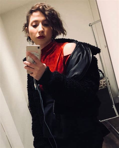 Catherine "Catie" Wayne (@boxxybabee) • Instagram photos and videos