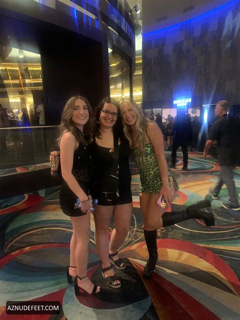 NADIA AMINE Feet - AZNudeFeet