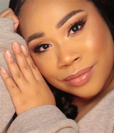 How to Achieve a Natural Smokey Eye Makeup Look | Honest
