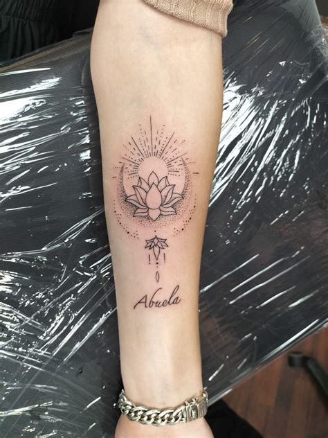 Pin by Roger Oconnor on Easy Tattoo Stencils in 2024 | White lotus ...