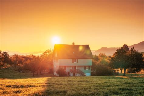 Say Goodbye to Hail Damage: Discover LP SmartSide Siding for Your