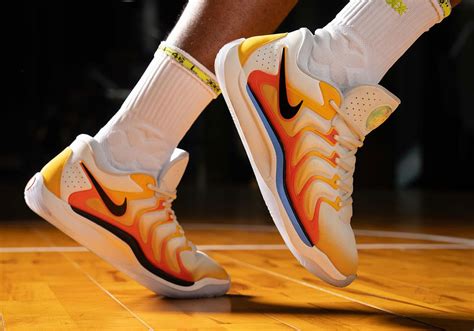 Kevin Durant and Nike unveil the latest addition to his signature line ...